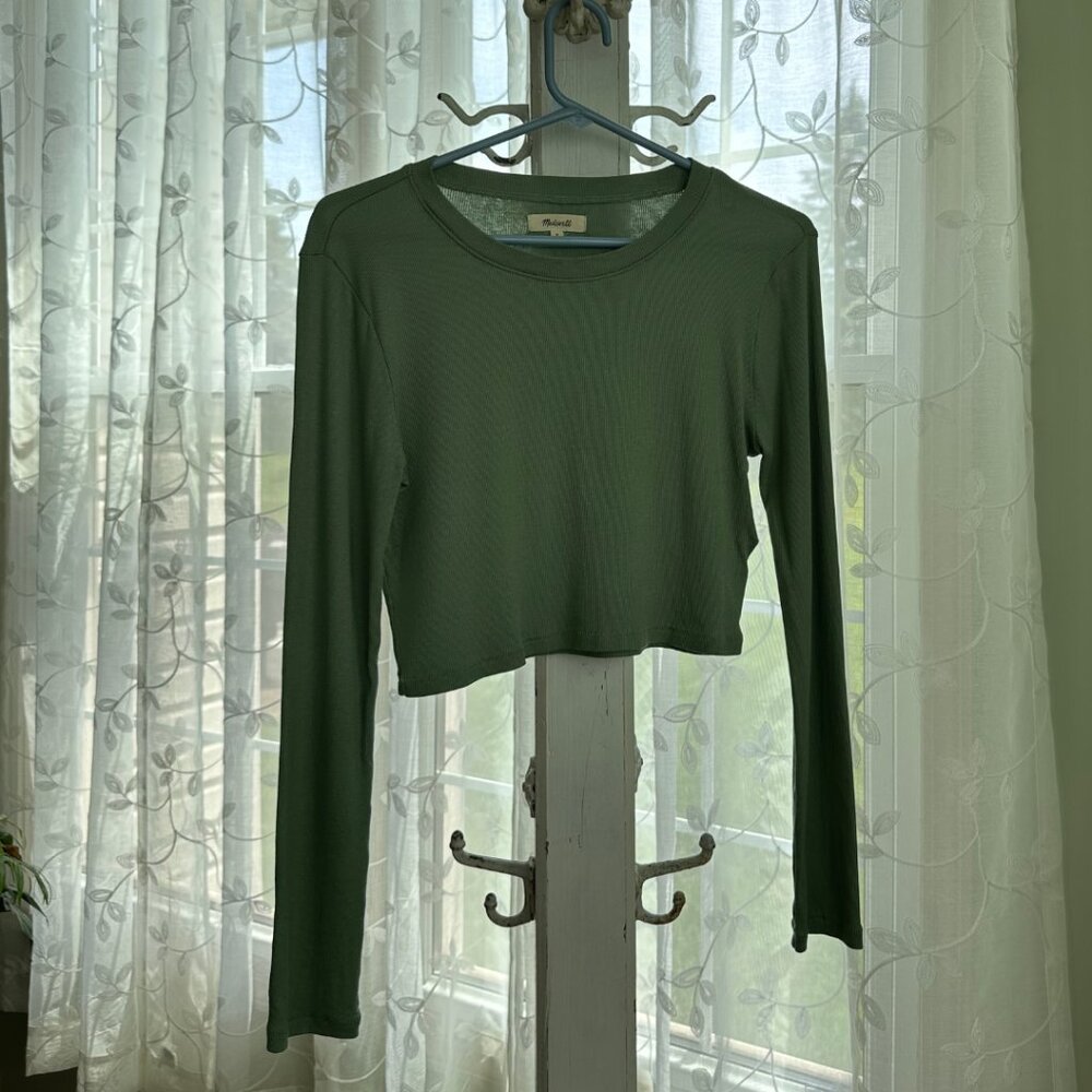Green Crop Long Sleeve Tee